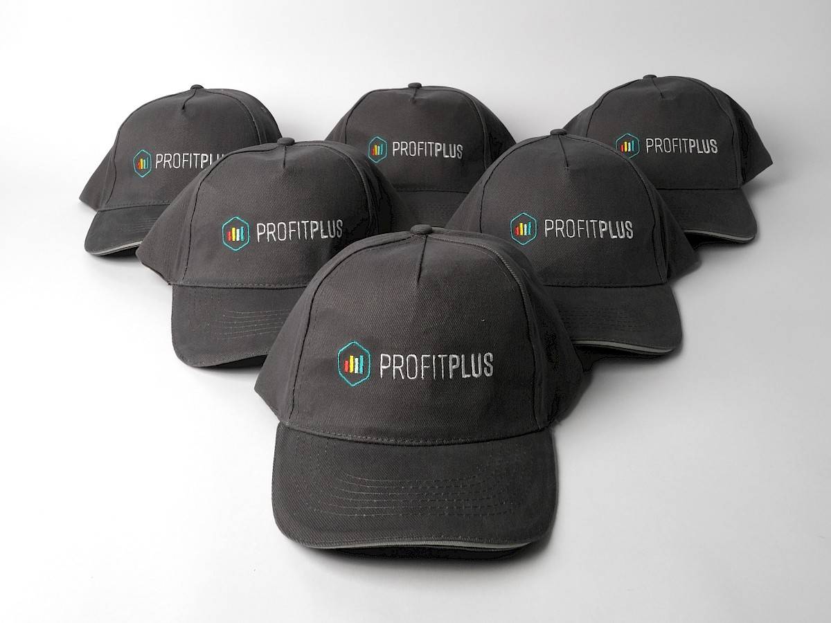 Standout - Profitplus - Petten met logo geborduurd